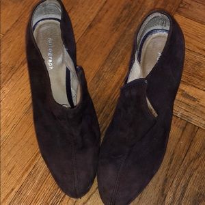 Purple low-rise bootie